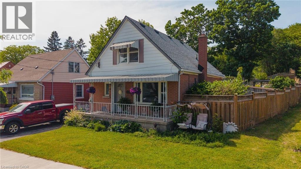 MLS® listing #29880677 for sale located at 61 HILLVIEW Street