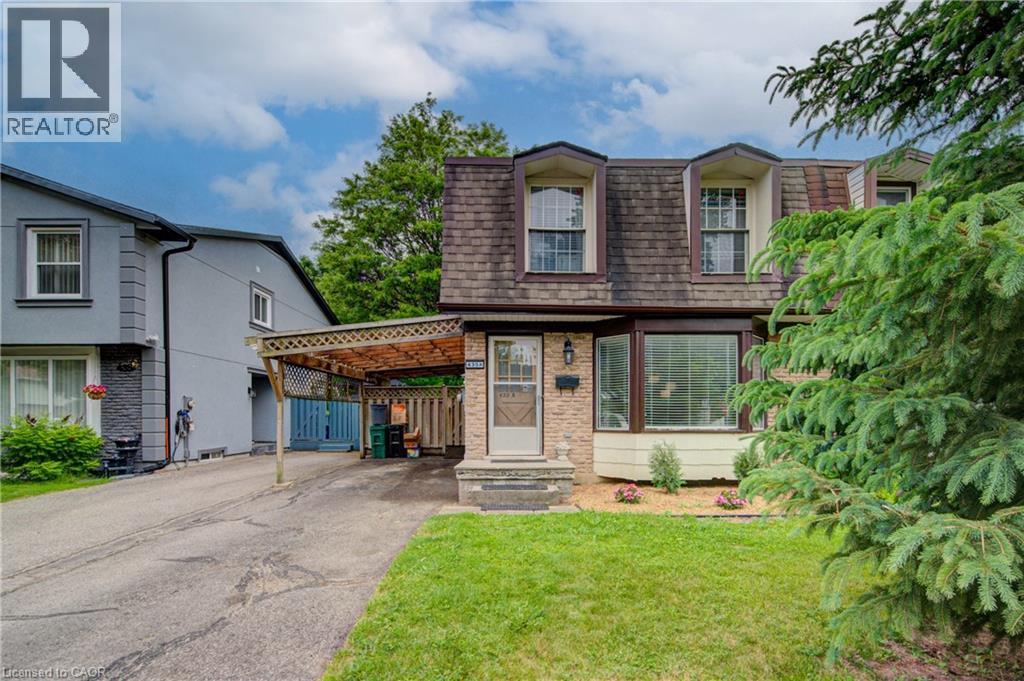 MLS® listing #29880685 for sale located at 435A LEE Avenue
