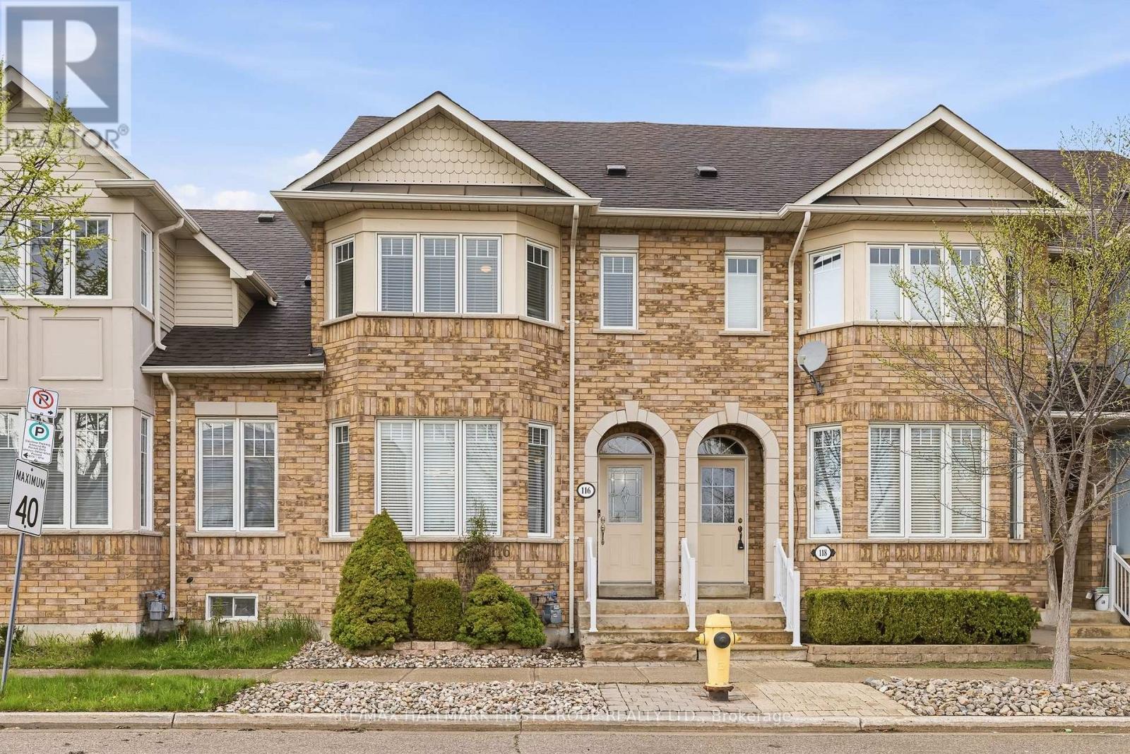 MLS® listing #29880746 for sale located at 116 RIVERLANDS AVENUE