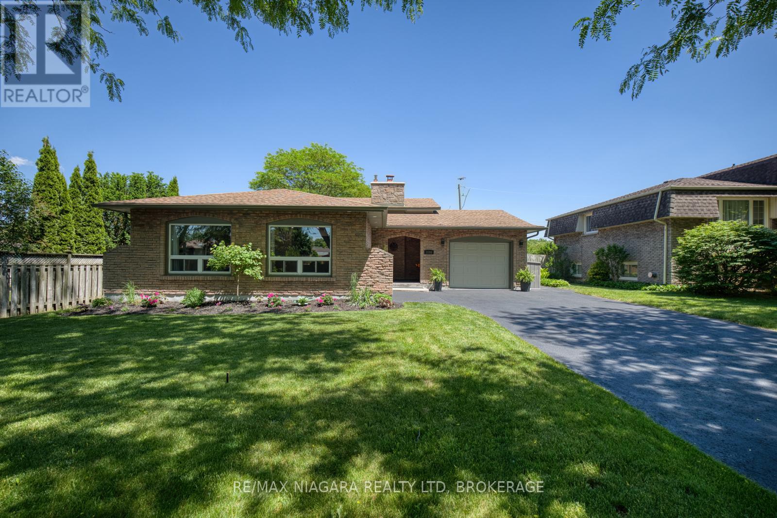 MLS® listing #29880818 for sale located at 3100 RAPELJE STREET