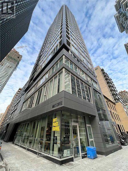 MLS® listing #29881206 for sale located at 2711 - 68 SHUTER ST NE