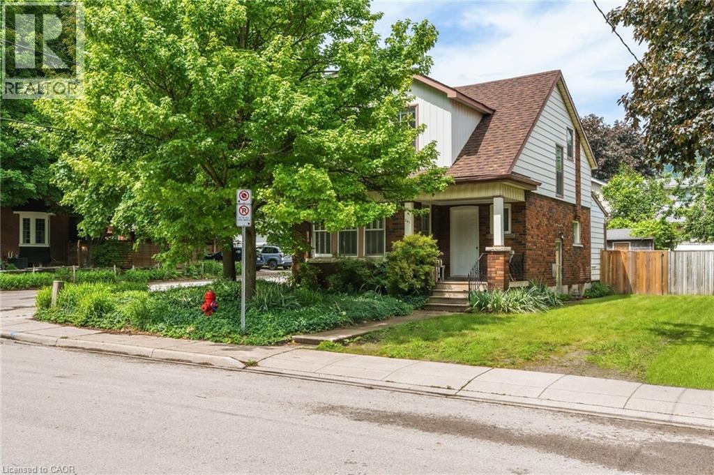 MLS® listing #29881225 for sale located at 261 MACNAB Street