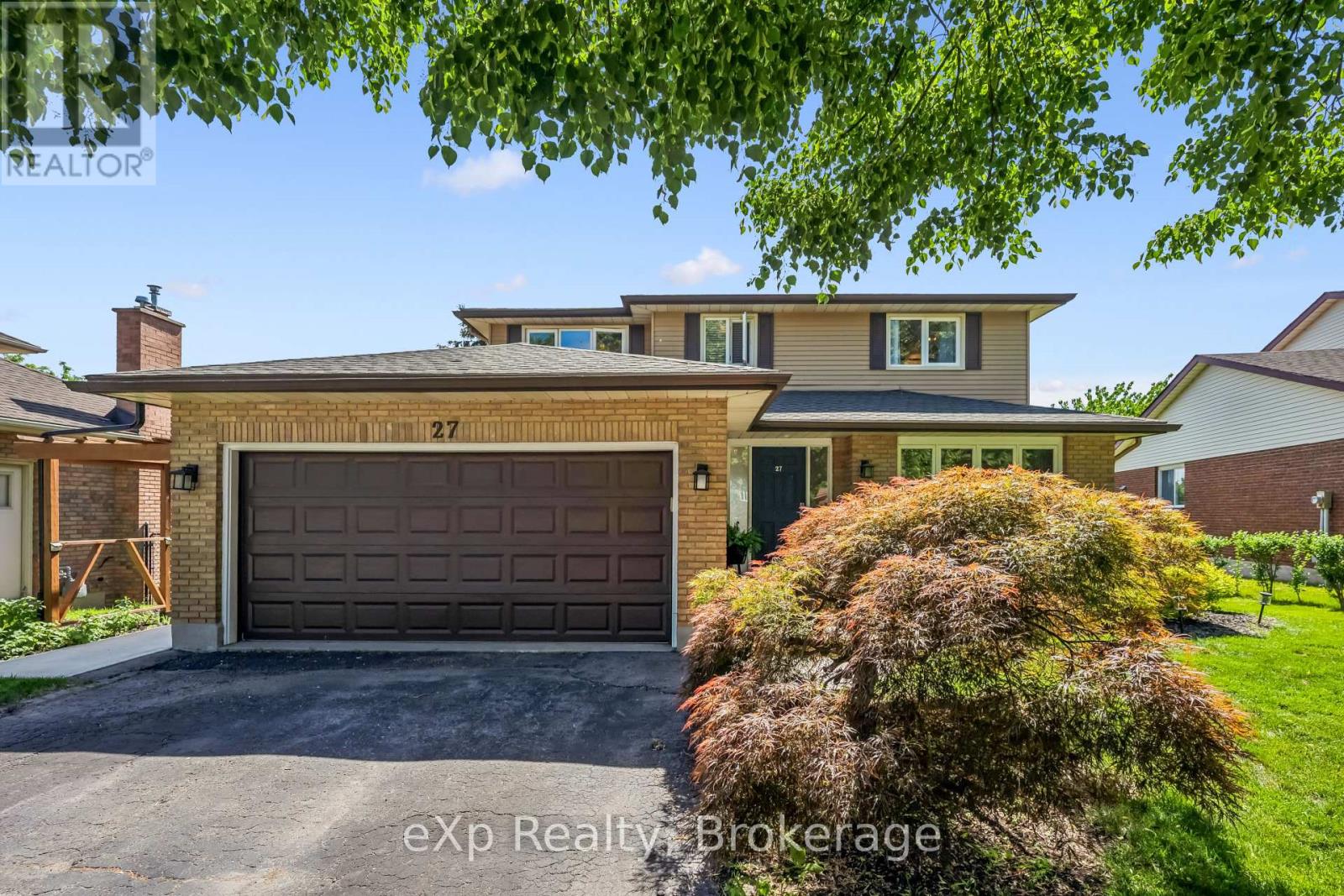 MLS® listing #29881513 for sale located at 27 NOTCHWOOD COURT
