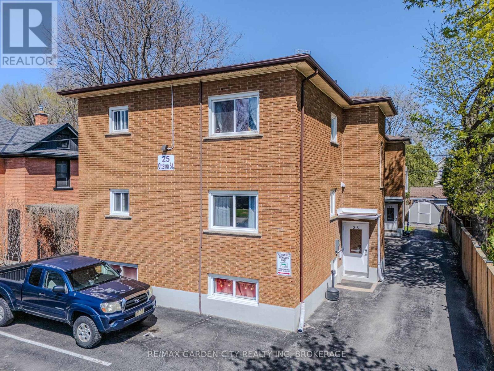 MLS® listing #29882754 for sale located at 25 OTTAWA STREET