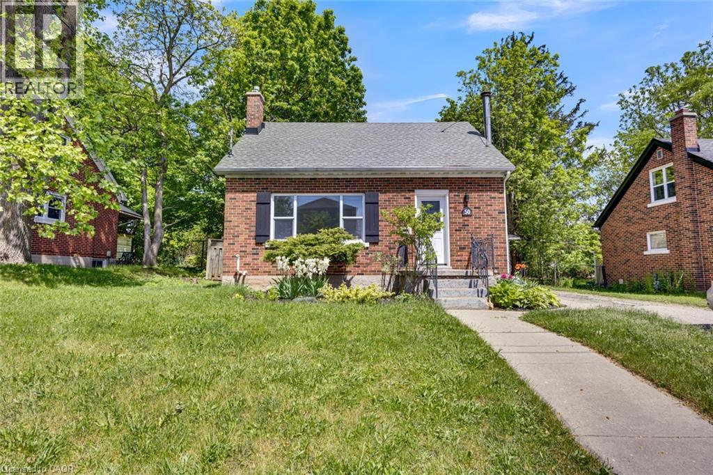 MLS® listing #29884410 for sale located at 50 COLUMBIA Street W