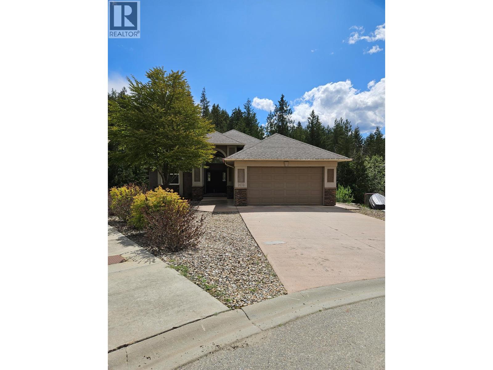 MLS® listing #29885215 for sale located at 2470 24 Avenue NE