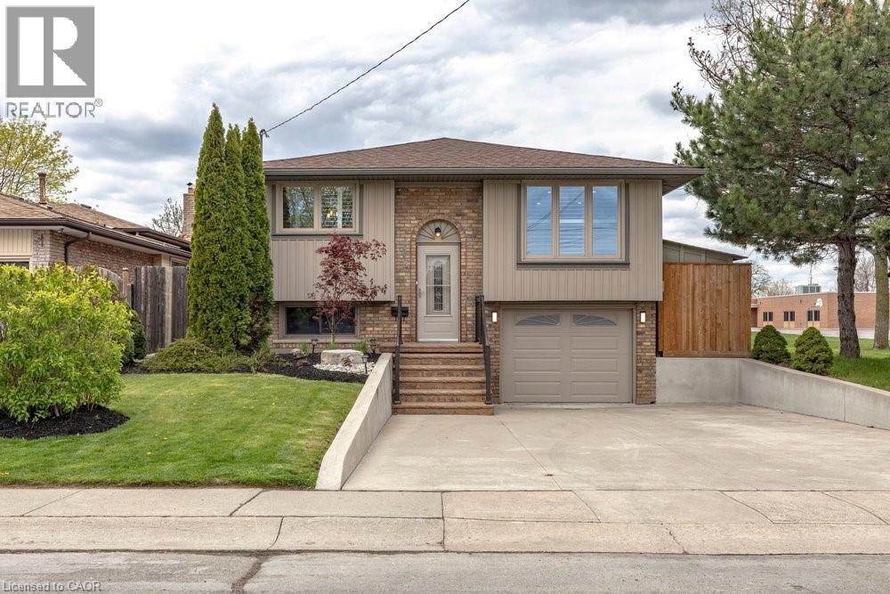 MLS® listing #29885239 for sale located at 116 HIGHRIDGE Avenue