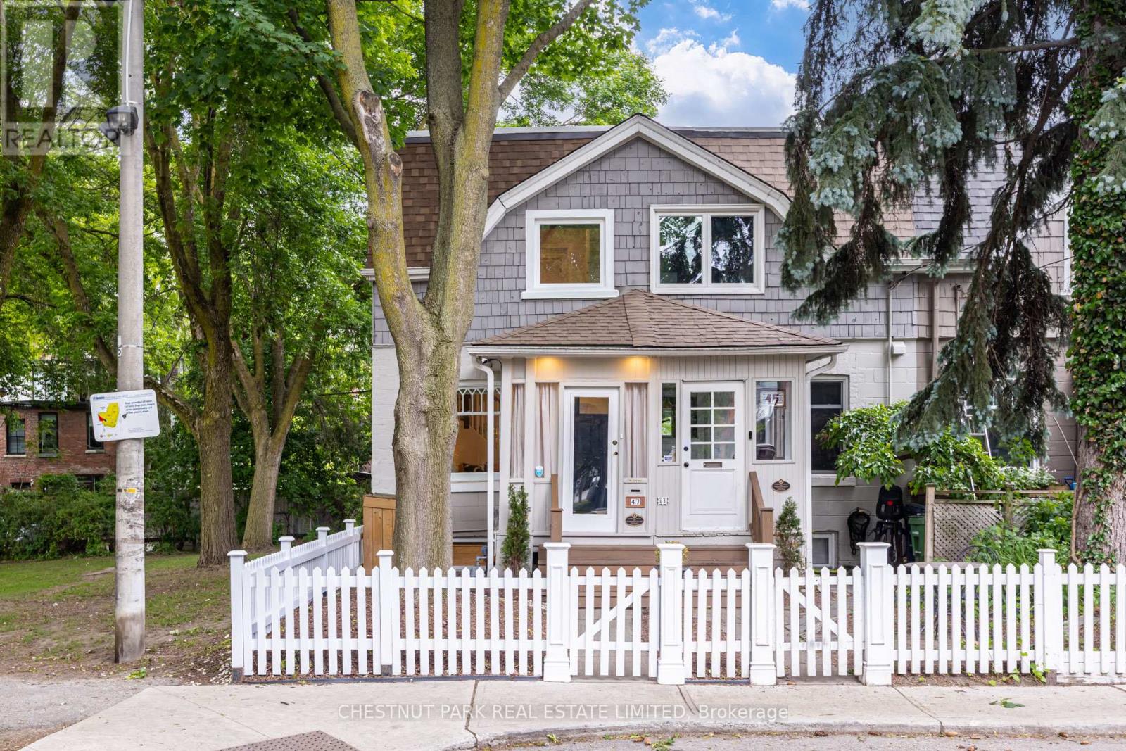 MLS® listing #29885556 for sale located at 47 GENEVA AVENUE