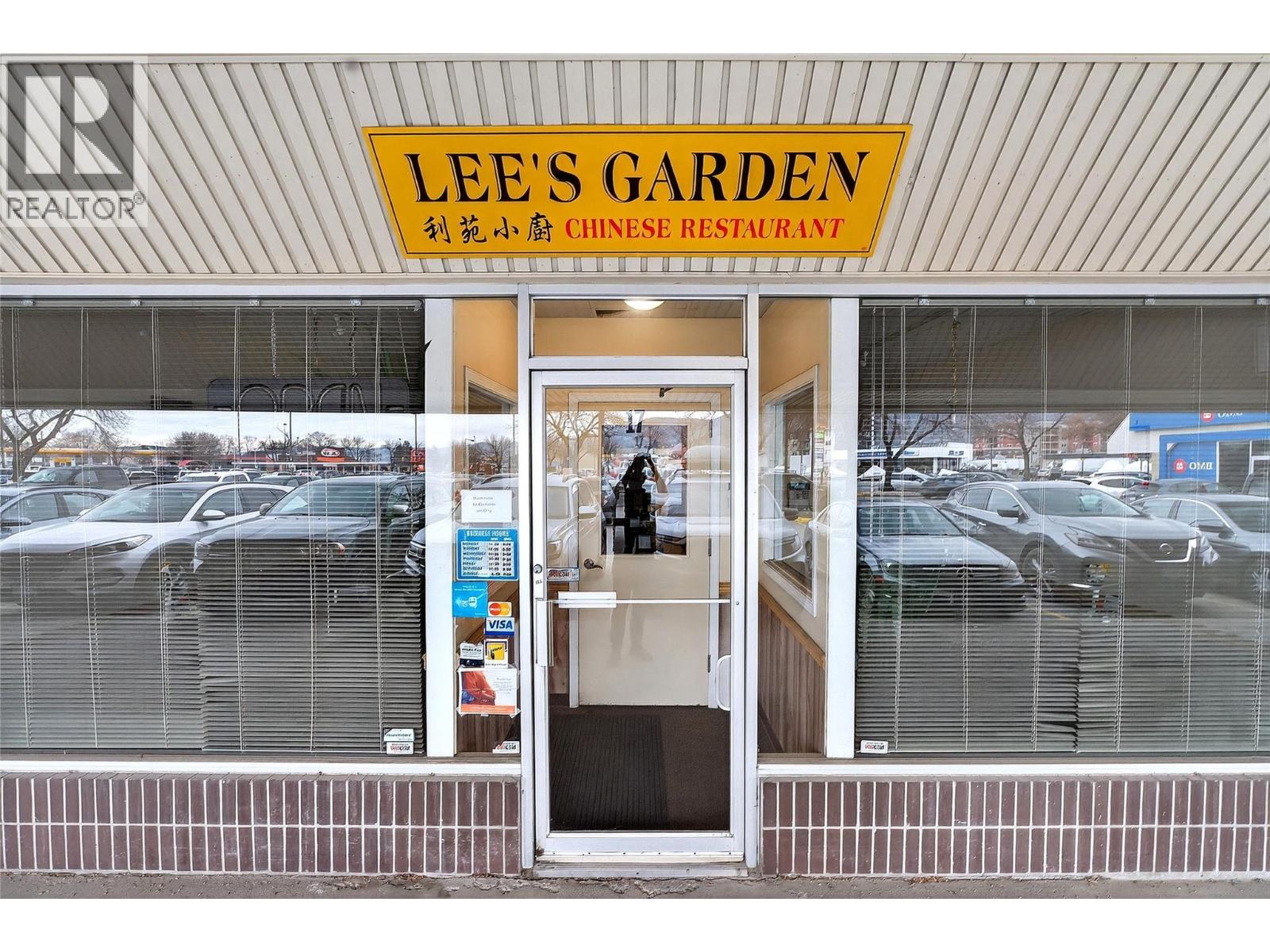 MLS® listing #29886288 for sale located at 750 Fortune Drive Unit# 17