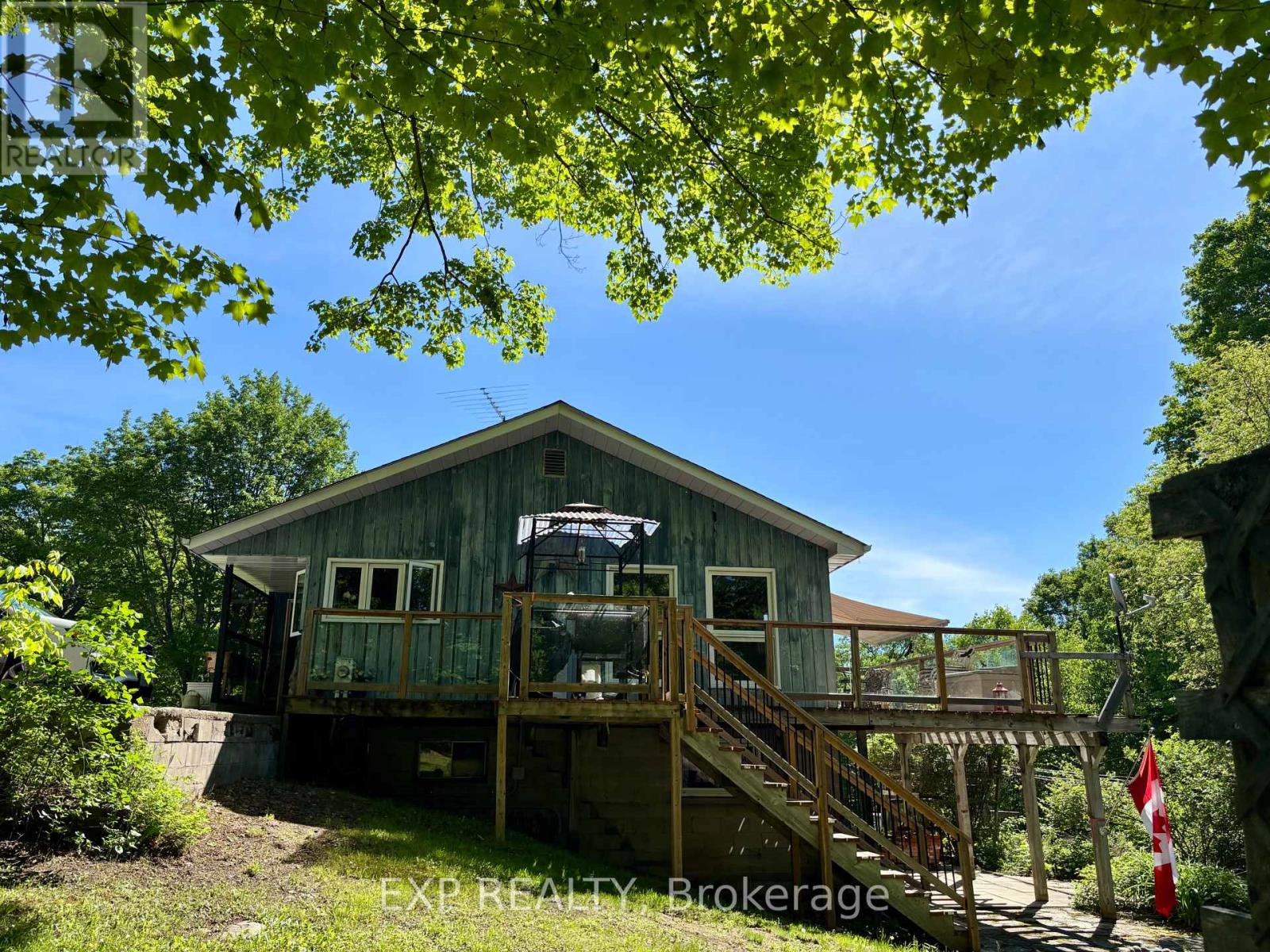 MLS® listing #29887133 for sale located at 499 CENTREVIEW ROAD
