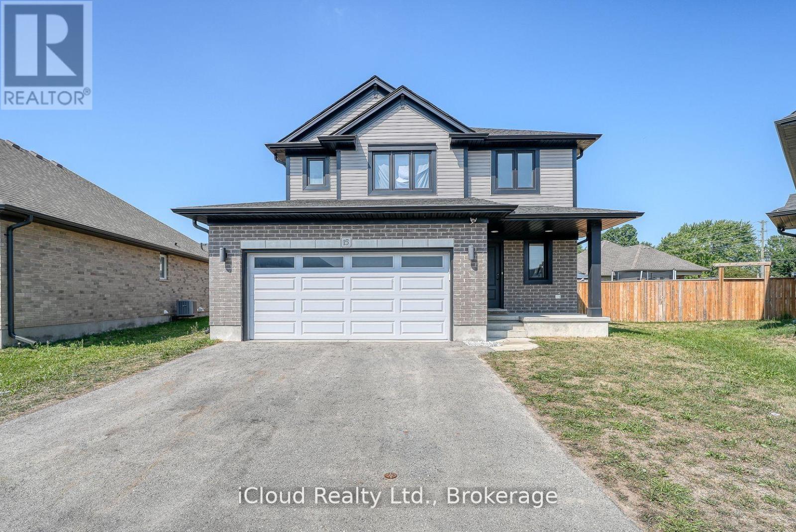 MLS® listing #29887173 for sale located at 15 CURREN CRESCENT