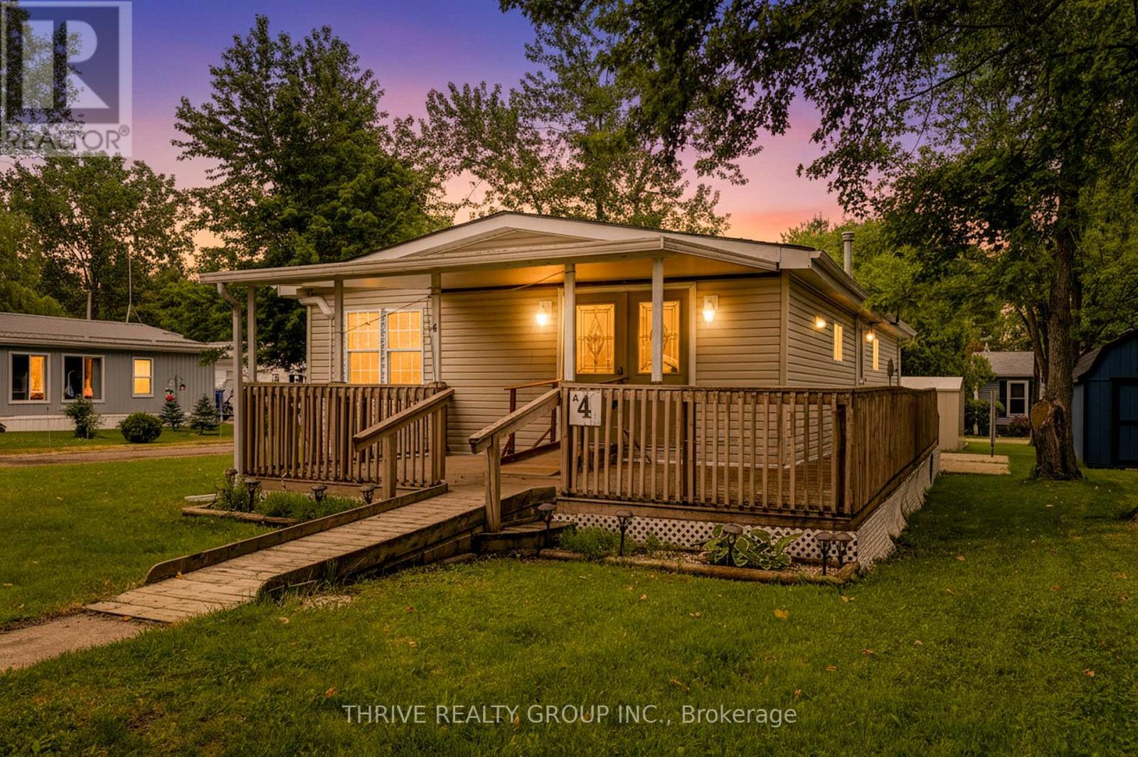 MLS® listing #29887273 for sale located at A4 - 4838 SWITZER DRIVE