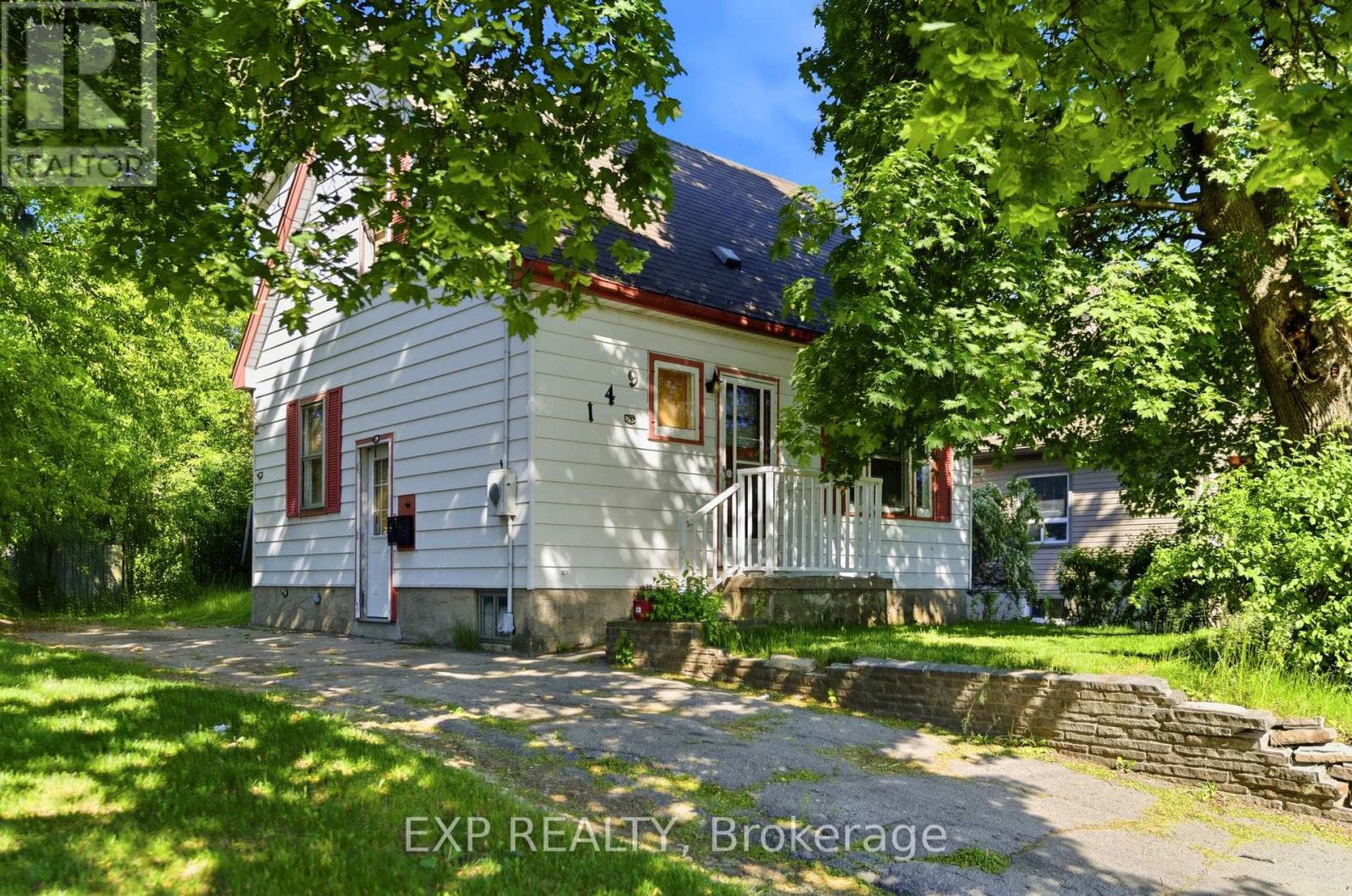 MLS® listing #29887491 for sale located at 149 BIRCH AVENUE