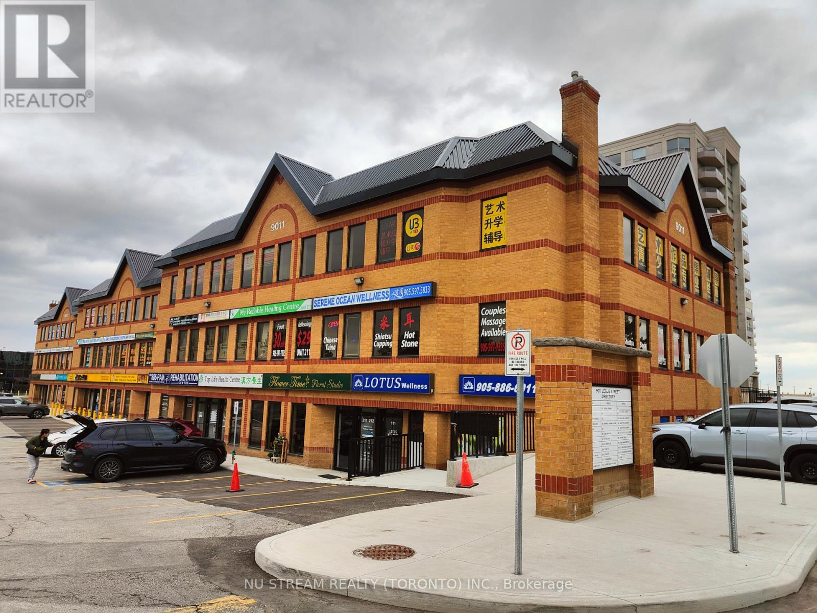 MLS® listing #29887564 for sale located at 101 - 9011 LESLIE STREET