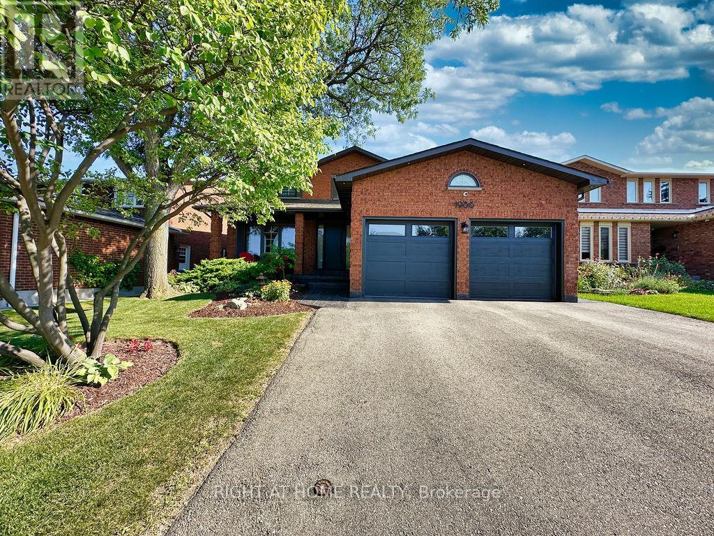 MLS® listing #29887780 for sale located at 1986 ROY IVOR CRESCENT