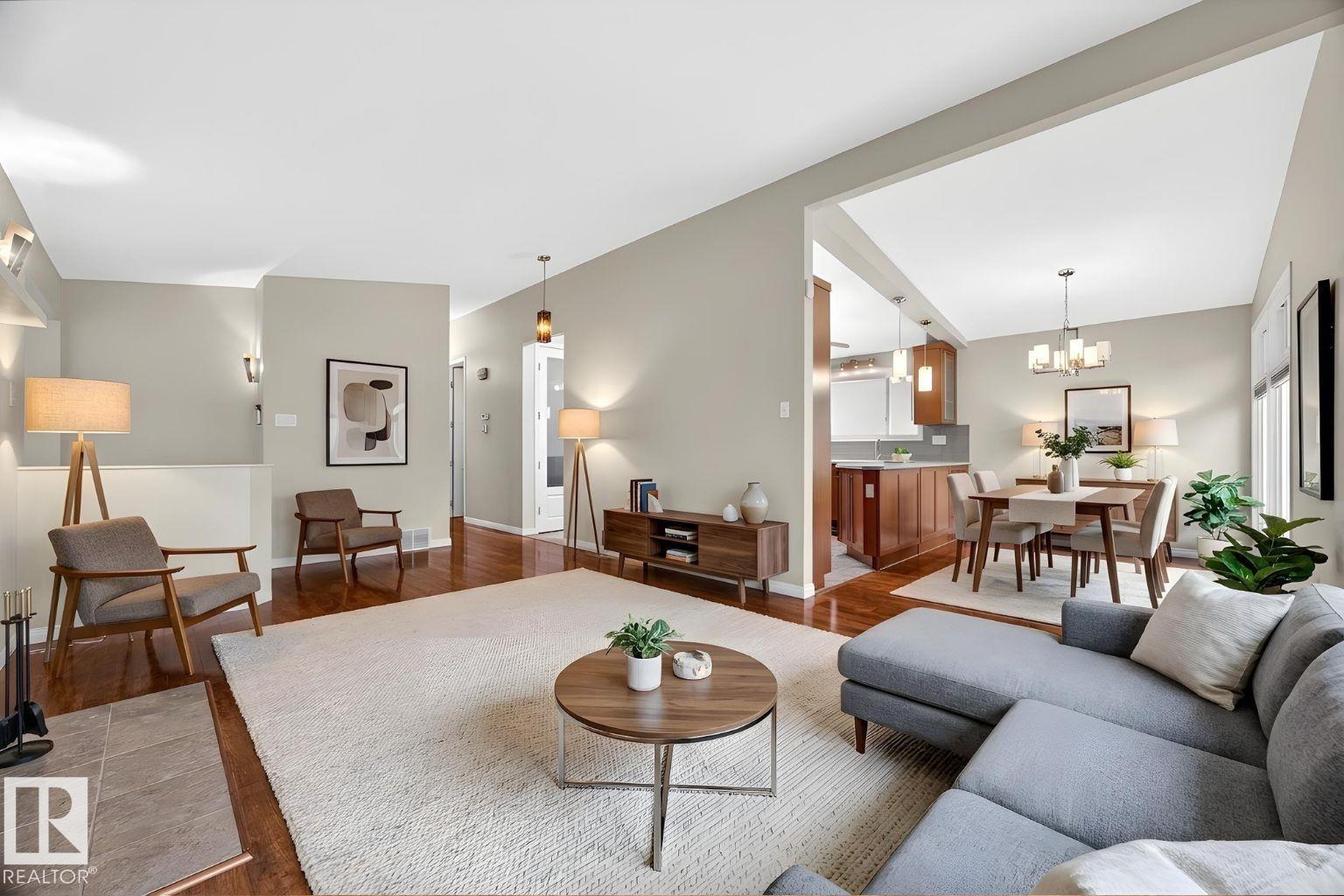 MLS® listing #29887874 for sale located at 15302 76 AV NW
