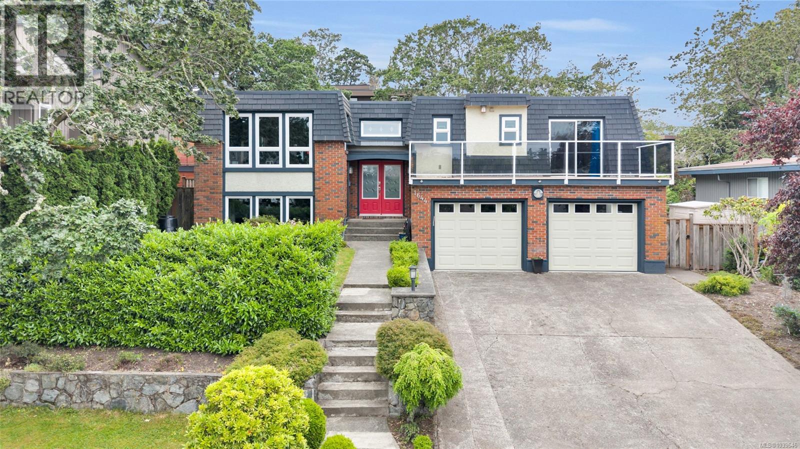 MLS® listing #29888529 for sale located at 1644 Barksdale Dr