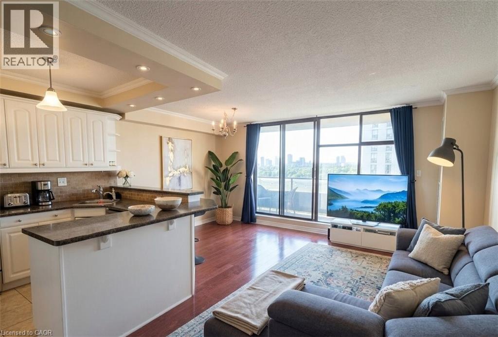 MLS® listing #29888543 for sale located at 135 MARLEE Avenue Unit# 1504