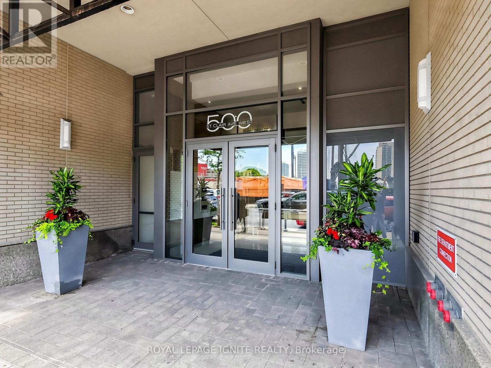 MLS® listing #29888799 for sale located at 204 - 500 ST.CLAIR AVENUE W