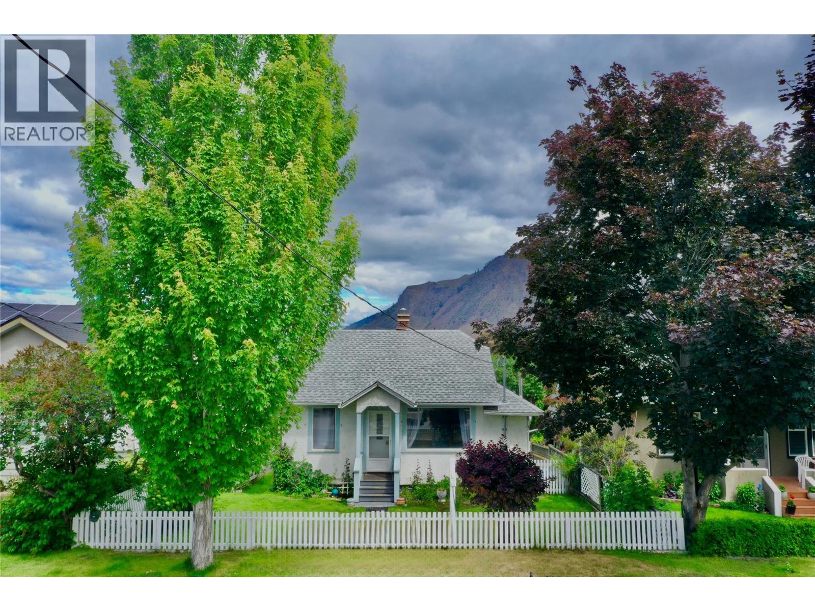 MLS® listing #29889895 for sale located at 960 Nicola Street