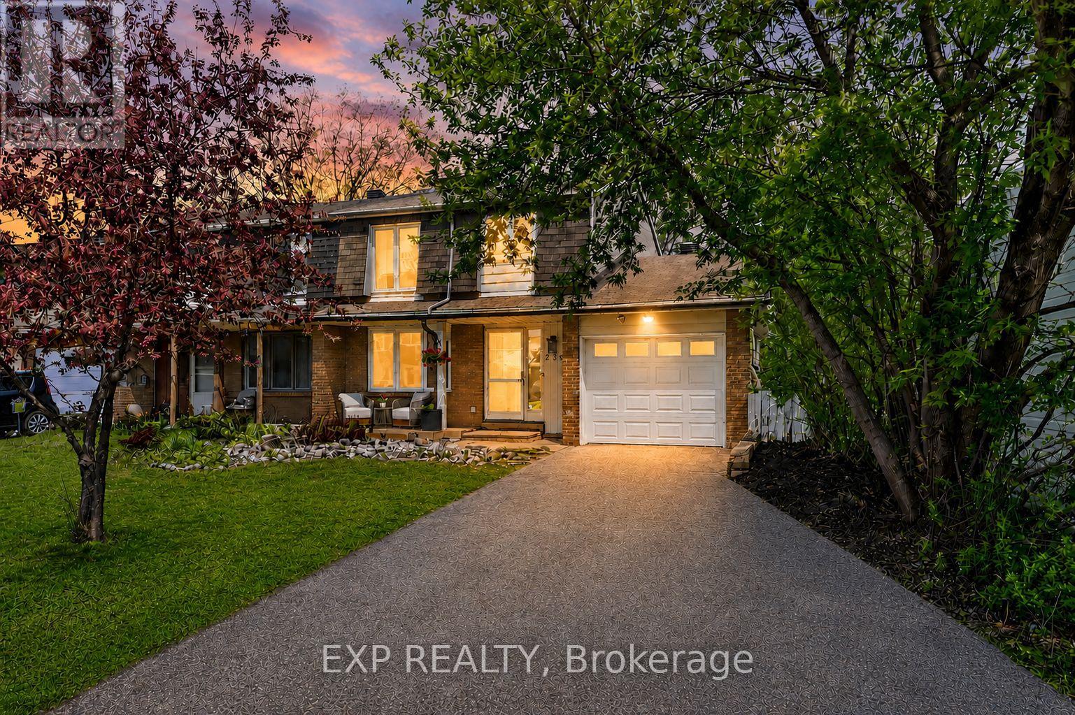 MLS® listing #29889957 for sale located at 2333 COTTERS CRESCENT
