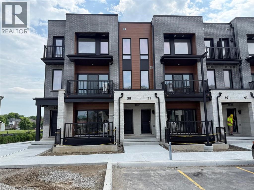 MLS® listing #29890152 for sale located at 525 ERINBROOK Drive Unit# B038