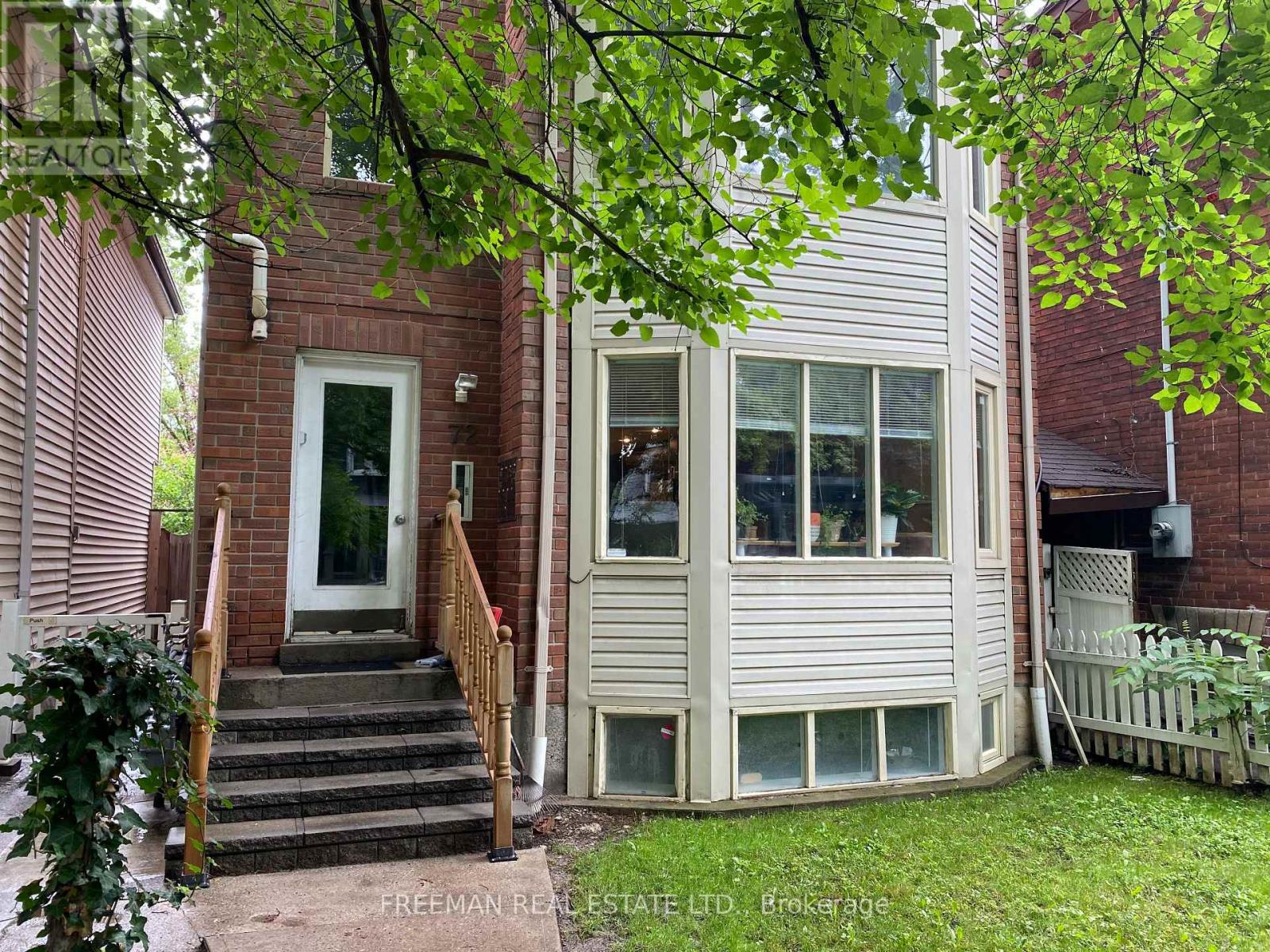 MLS® listing #29891298 for sale located at MAIN - 72 VERMONT AVENUE