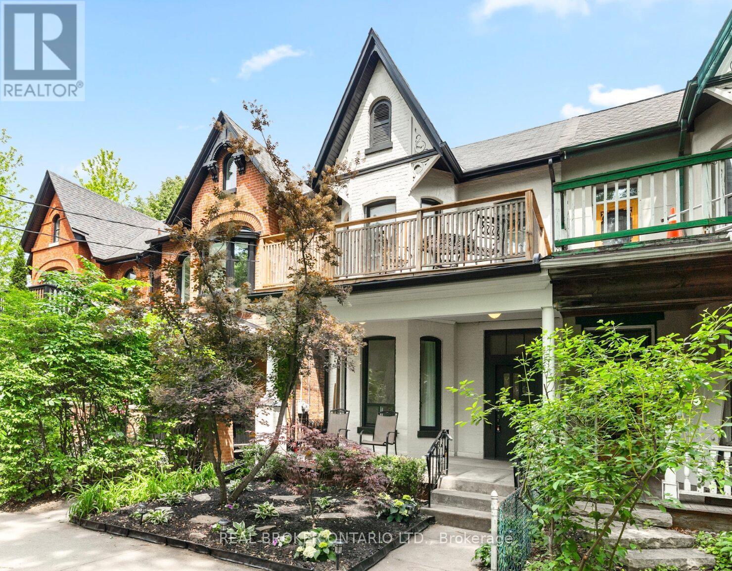 MLS® listing #29891551 for sale located at 33 LAKEVIEW AVENUE
