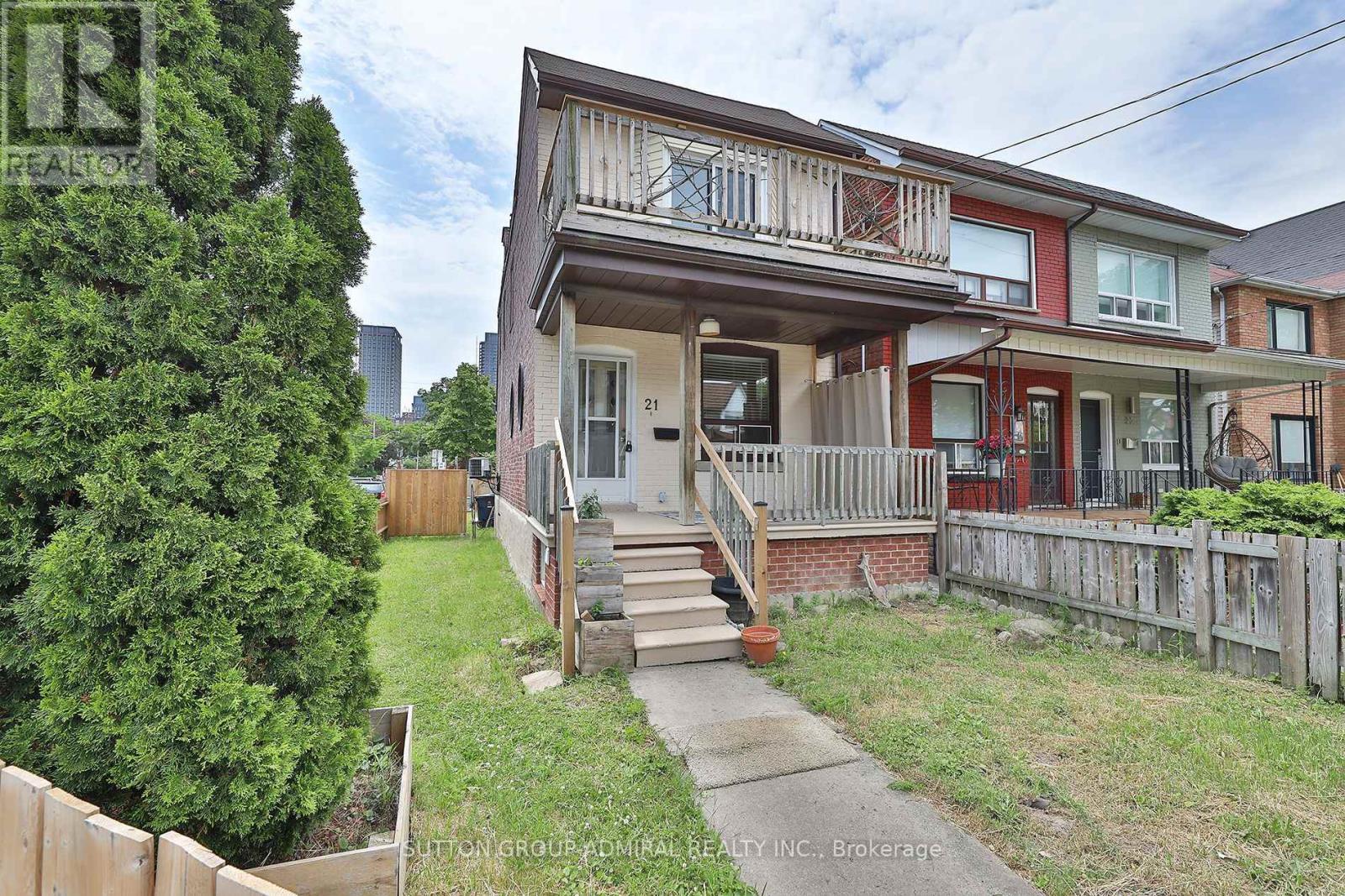 MLS® listing #29891615 for sale located at 21 WALLACE AVENUE