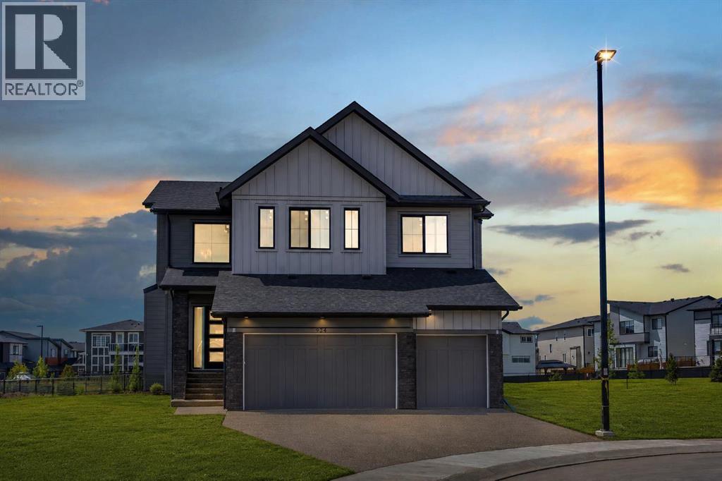 MLS® listing #29893150 for sale located at 924 South shore Terrace