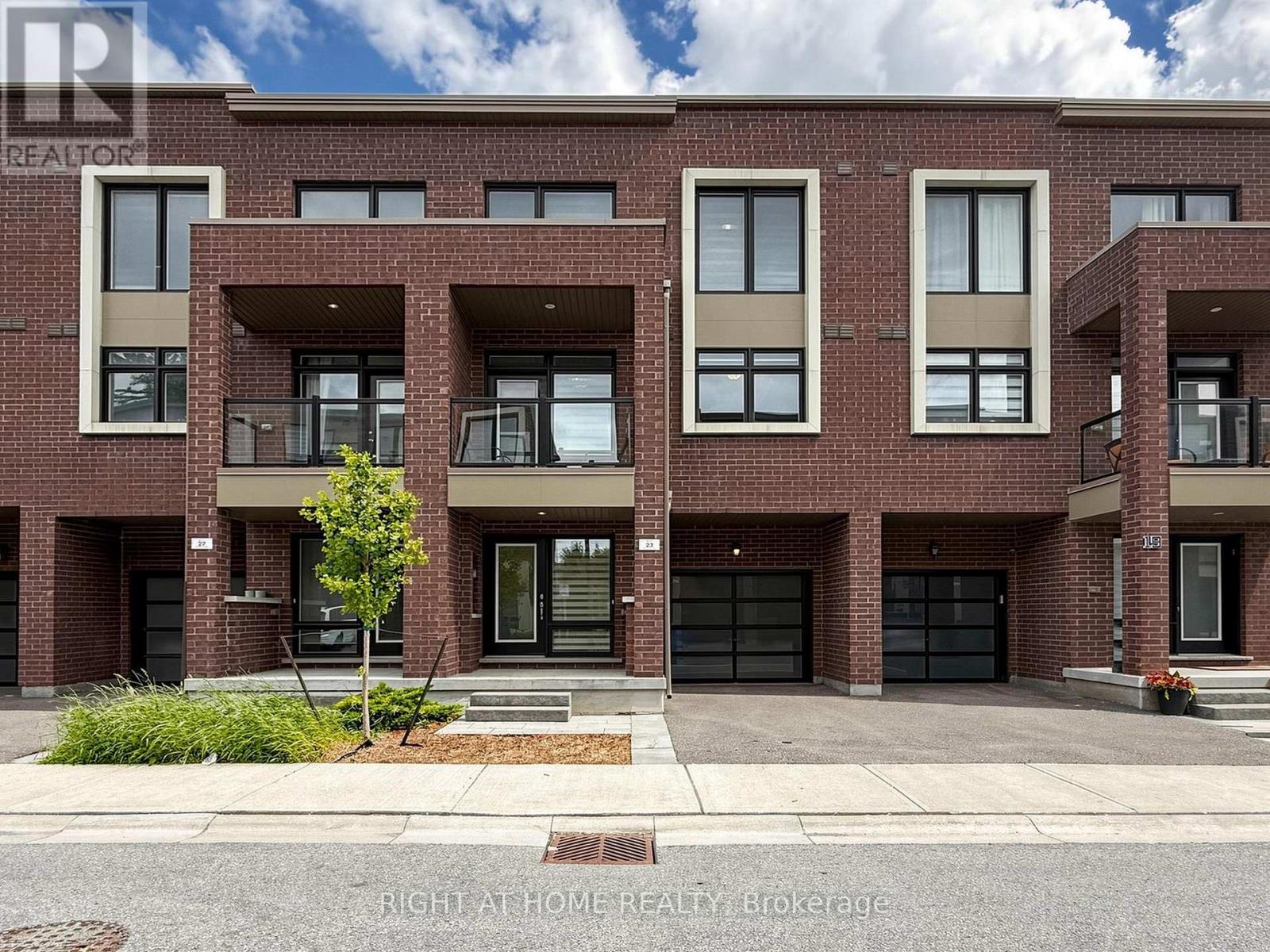 MLS® listing #29893874 for sale located at 23 MONEYPENNY PLACE