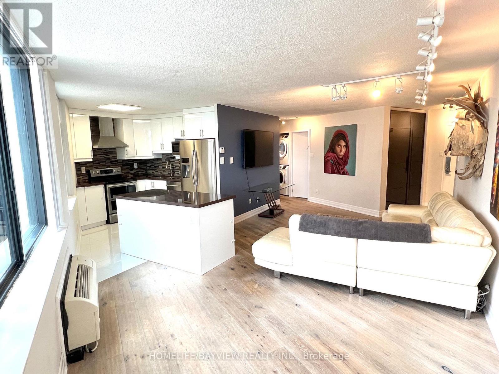 MLS® listing #29893958 for sale located at 1705 - 250 QUEENS QUAY W
