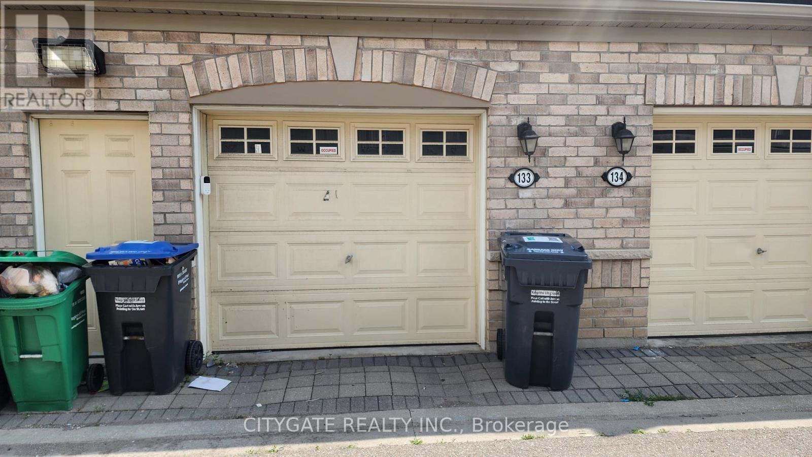MLS® listing #29894331 for sale located at 133 - 1 BECKENROSE COURT