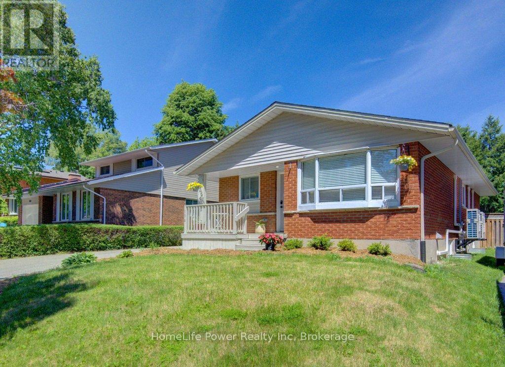 MLS® listing #29894663 for sale located at 136 DUNSMERE DRIVE