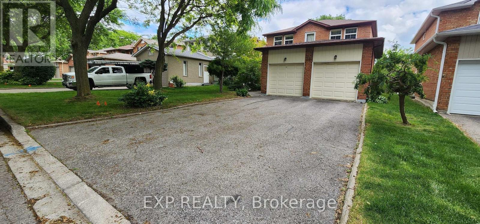 MLS® listing #29894831 for sale located at 39 TIMBERMILL CRESCENT