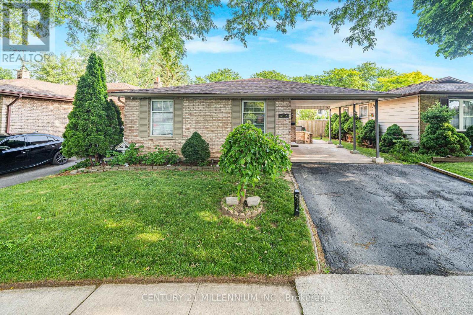 MLS® listing #29896565 for sale located at 6182 JOHNSON DRIVE