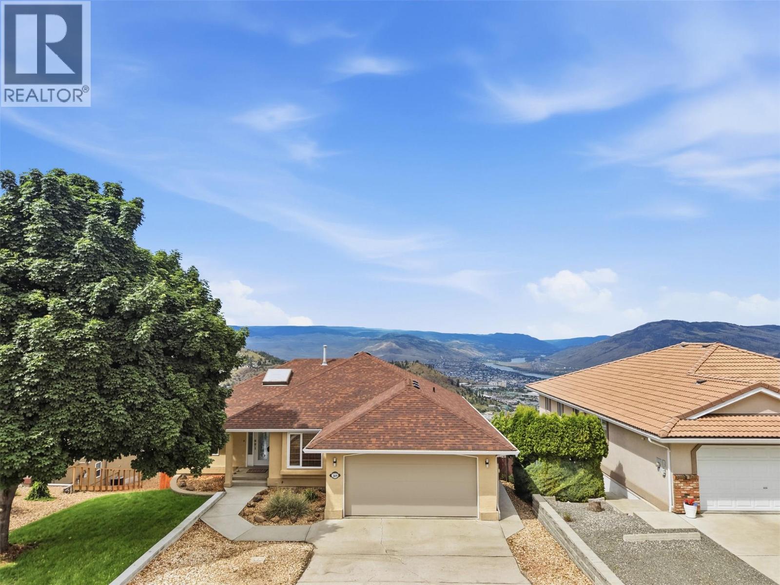 MLS® listing #29897368 for sale located at 2019 Muirfield Road