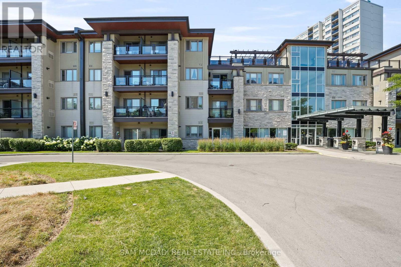MLS® listing #29897551 for sale located at 332 - 570 LOLITA GARDENS