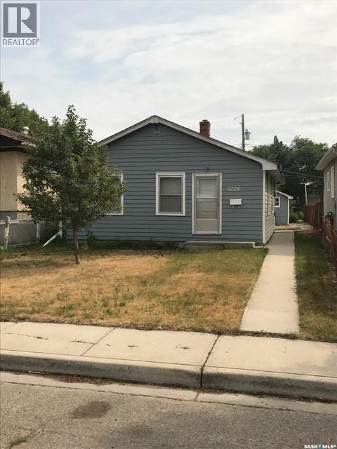 MLS® listing #29898193 for sale located at 1225 Atkinson STREET