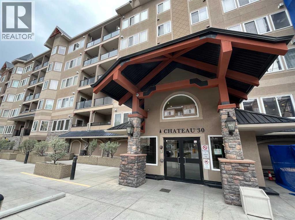 MLS® listing #29899862 for sale located at 305, 30 Discovery Ridge Close SW