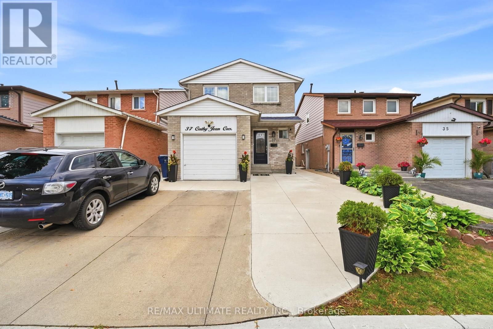 MLS® listing #29899883 for sale located at 37 CATHY JEAN CRESCENT