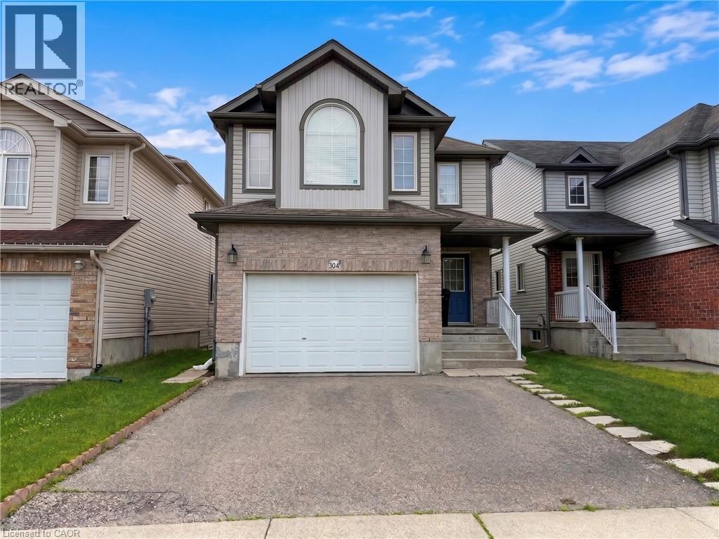 MLS® listing #29900037 for sale located at 304 LEMON GRASS Crescent Unit# B