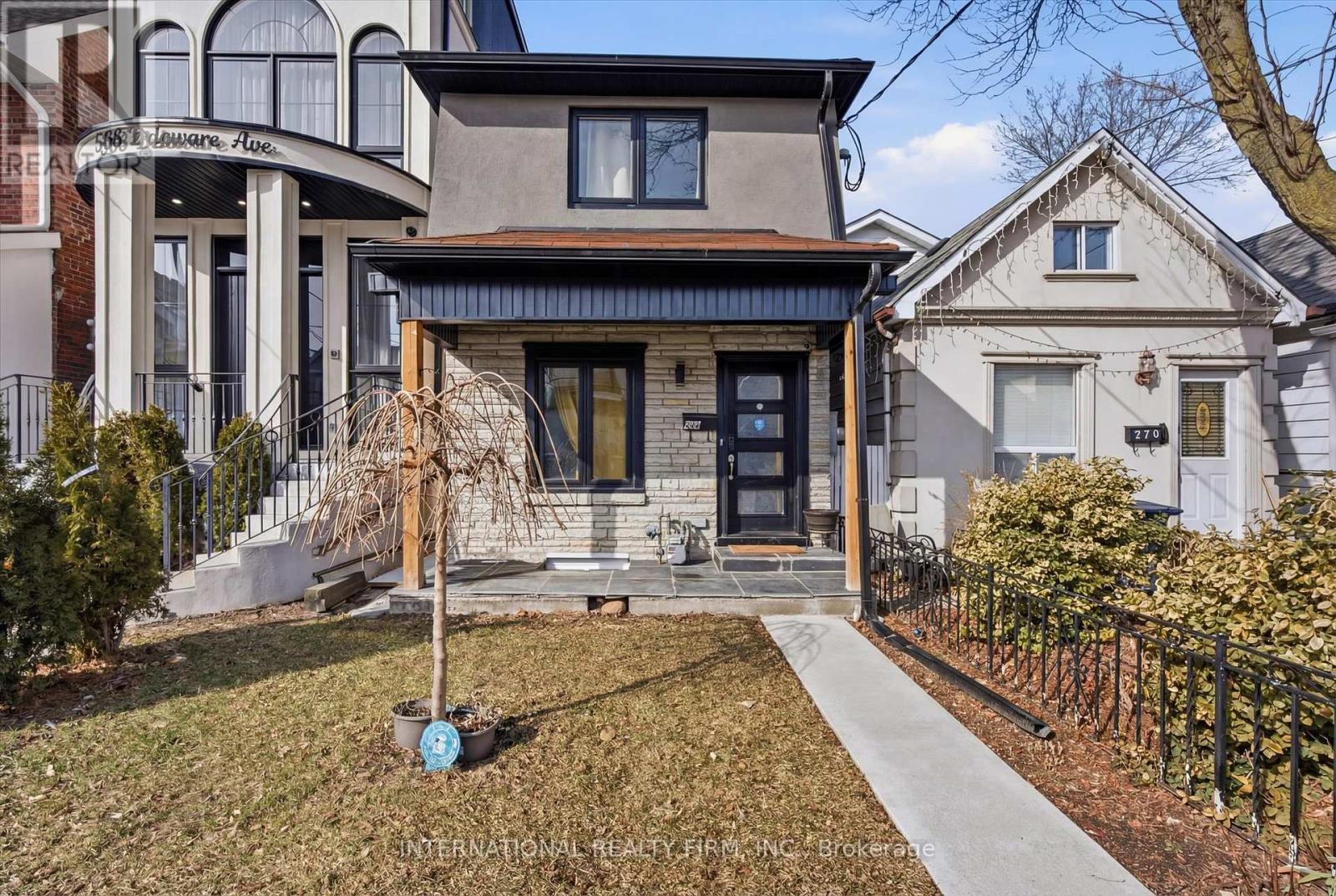 MLS® listing #29900052 for sale located at 568 DELAWARE AVENUE N
