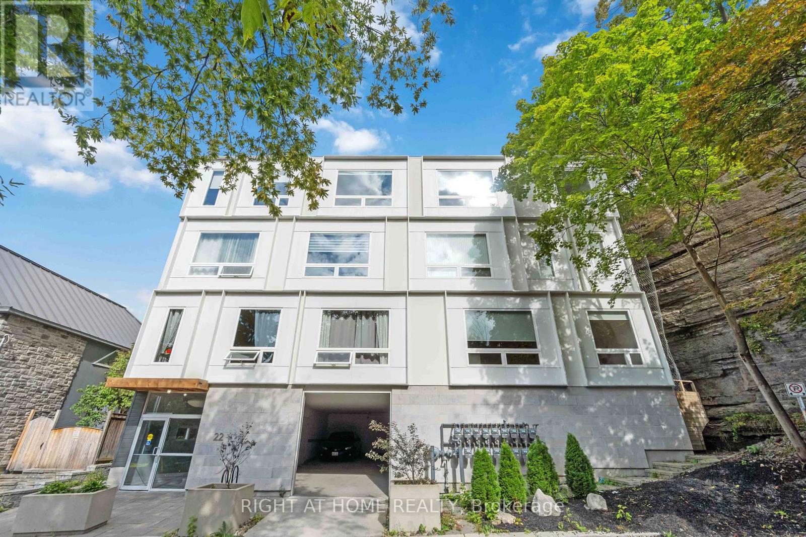 MLS® listing #29900727 for sale located at 305 - 22 PERKINS STREET