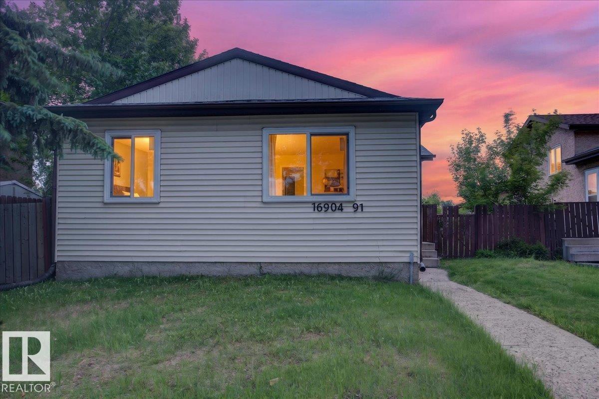 MLS® listing #29900828 for sale located at 16904 91 ST NW