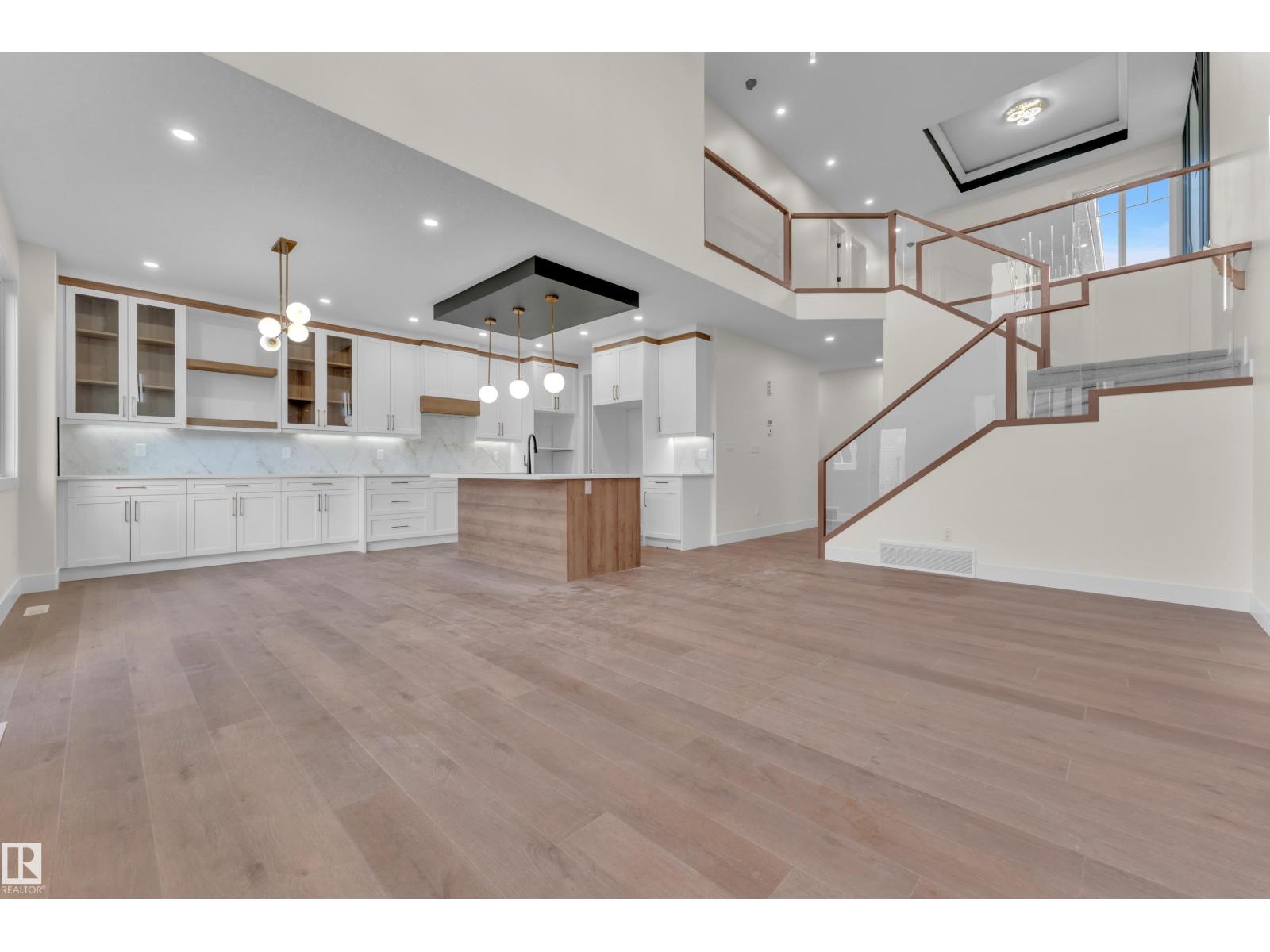 MLS® listing #29900842 for sale located at 3602 44 AV