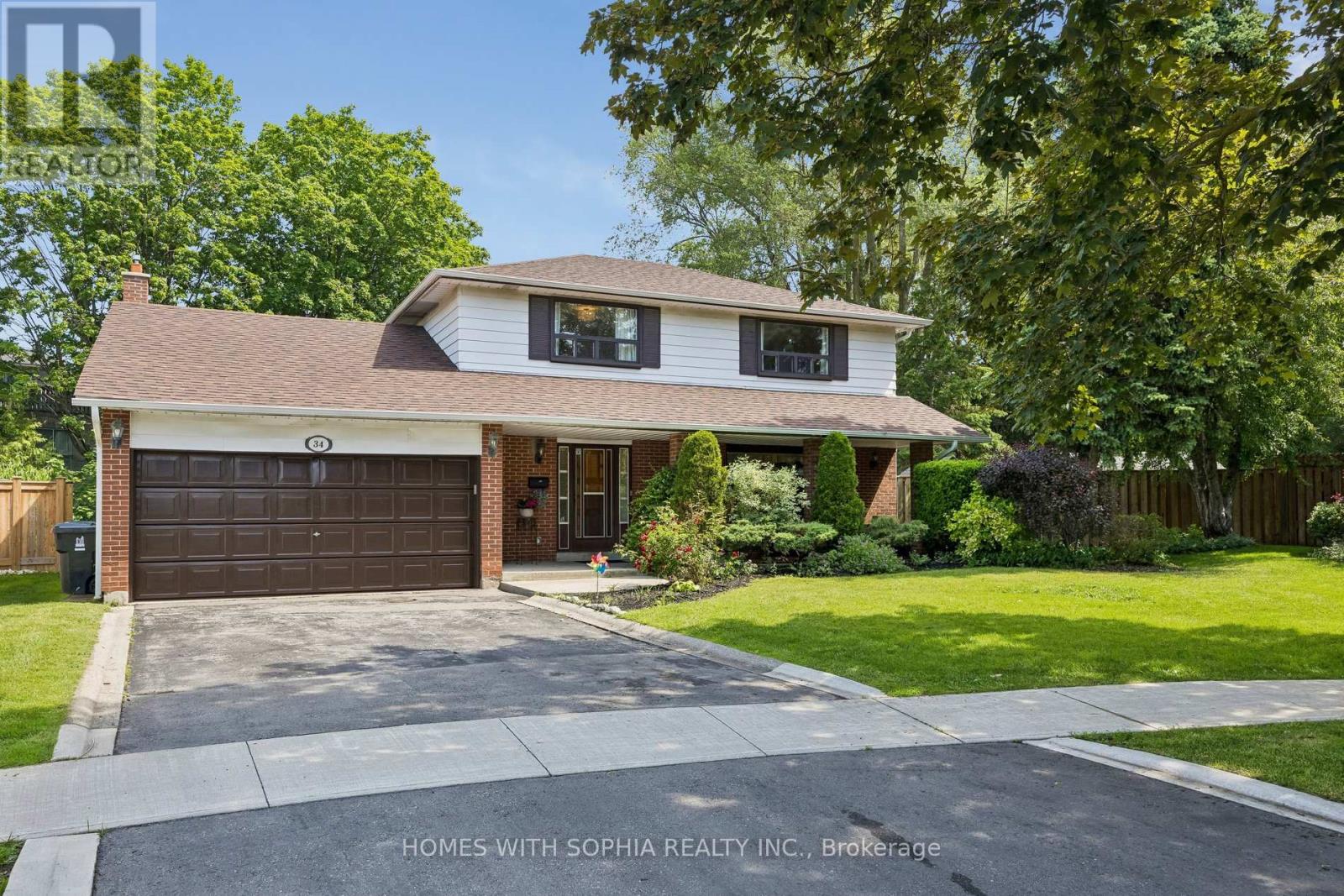 MLS® listing #29901457 for sale located at 34 RUSTYWOOD DRIVE