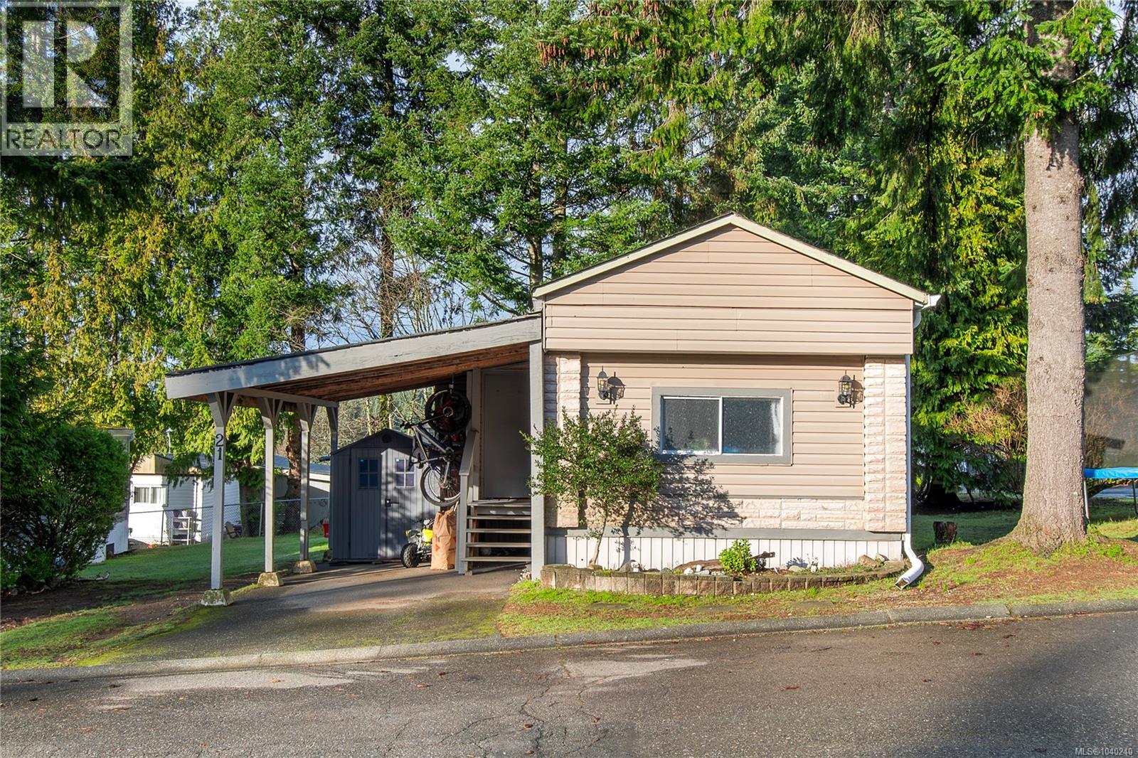MLS® listing #29901669 for sale located at 21 1160 Shellbourne Blvd