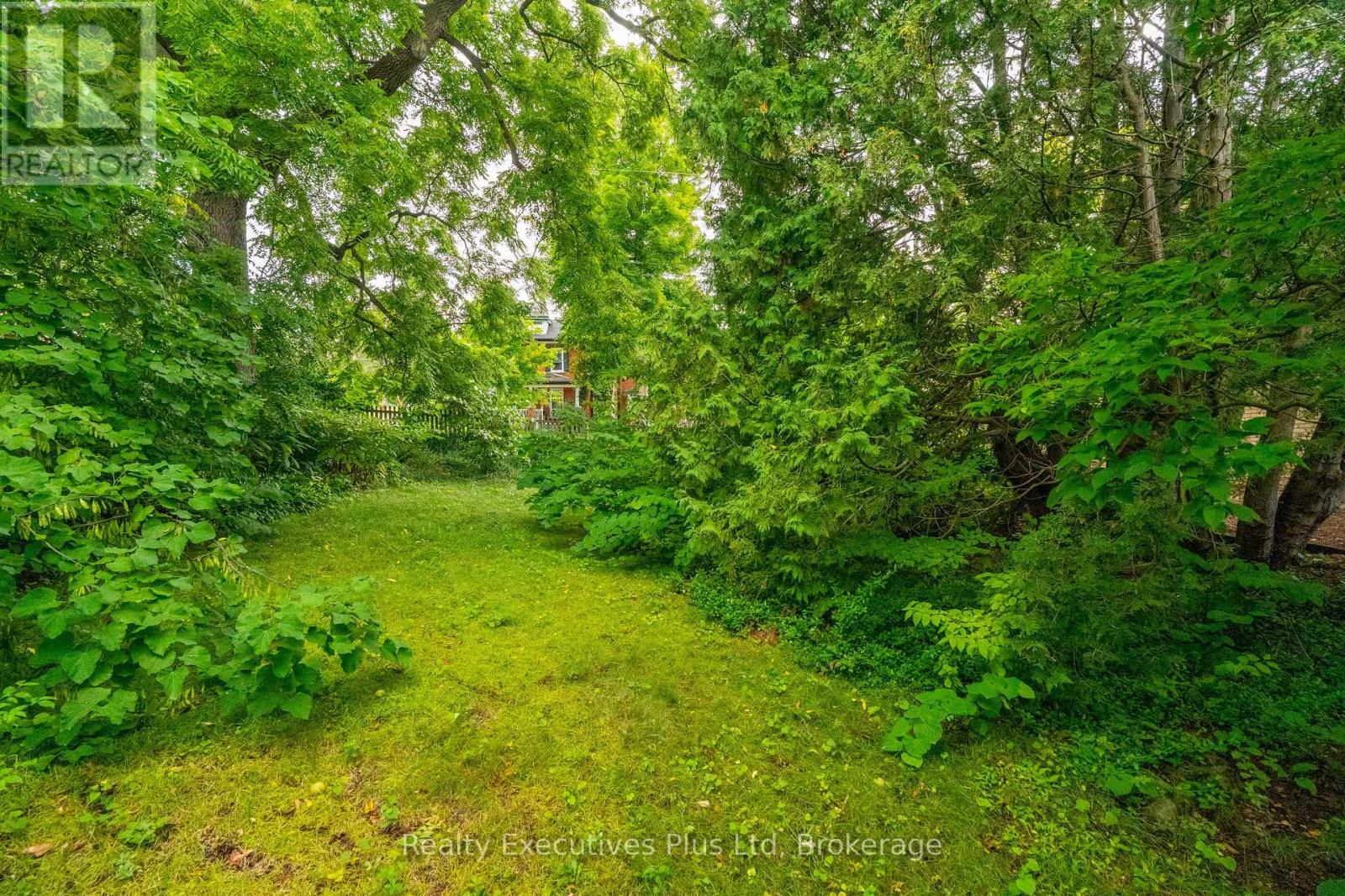 MLS® listing #29901671 for sale located at 59 HEARN AVENUE