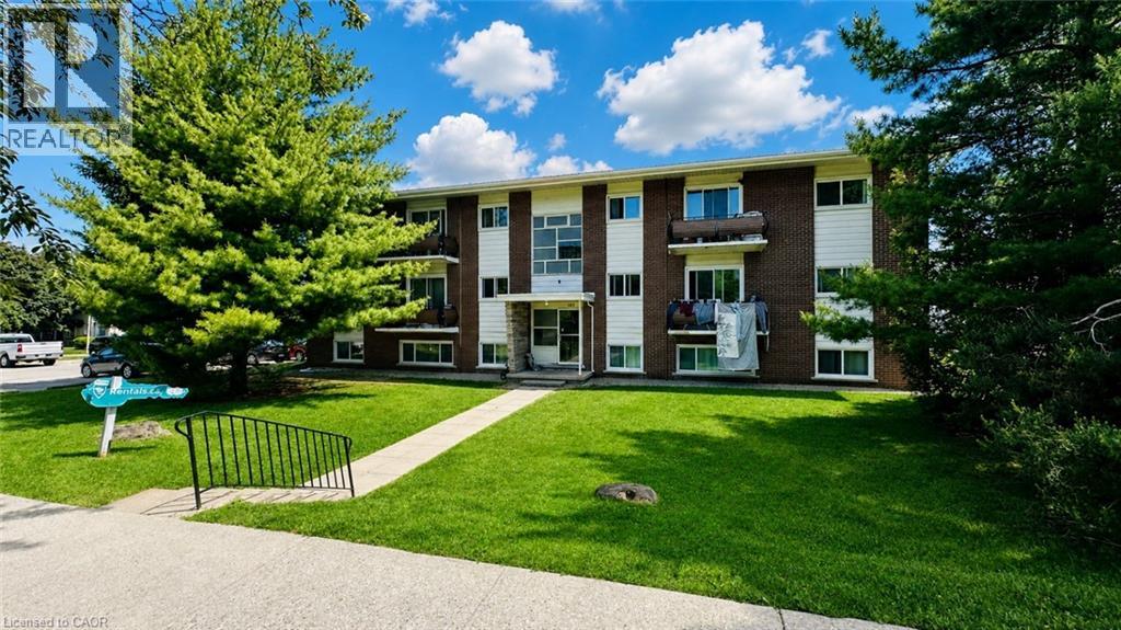 MLS® listing #29901772 for sale located at 428 BARRIE Place Unit# 2